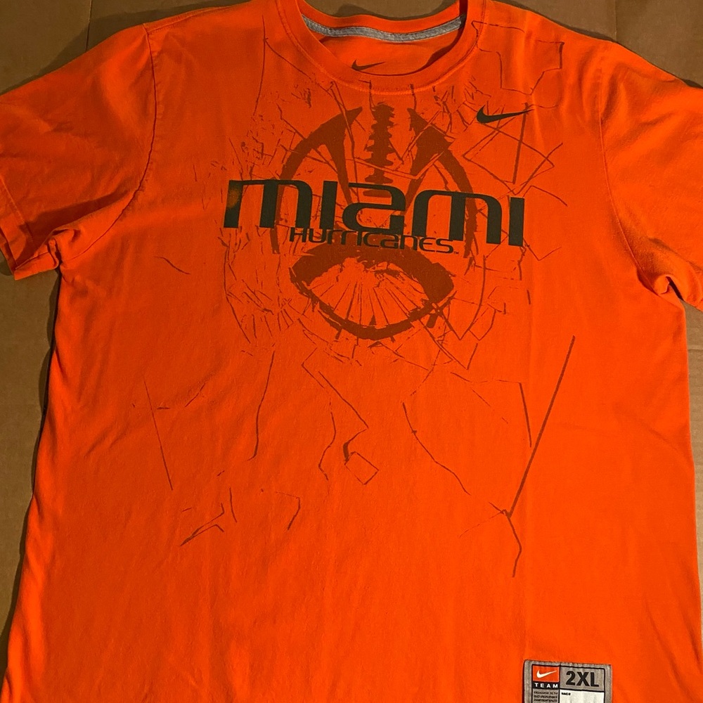 Nike - University of Miami T-Shirt (gently worn)